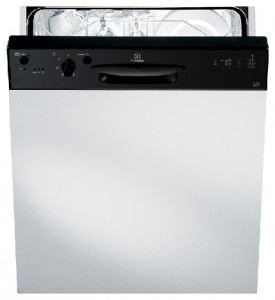 charakteristika Umývačka riadu Indesit DPG 15 BK fotografie